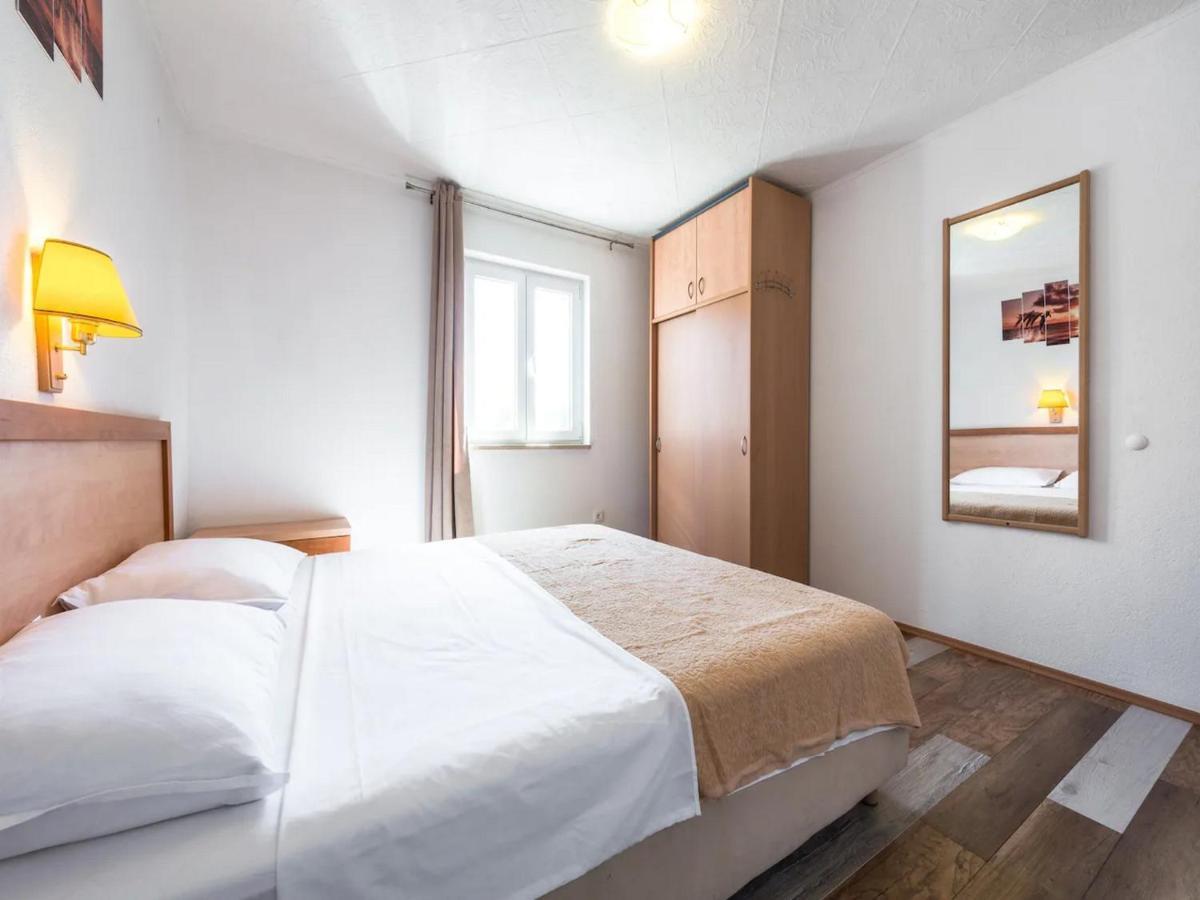 Prlender Apartment Cibaca Eksteriør bilde