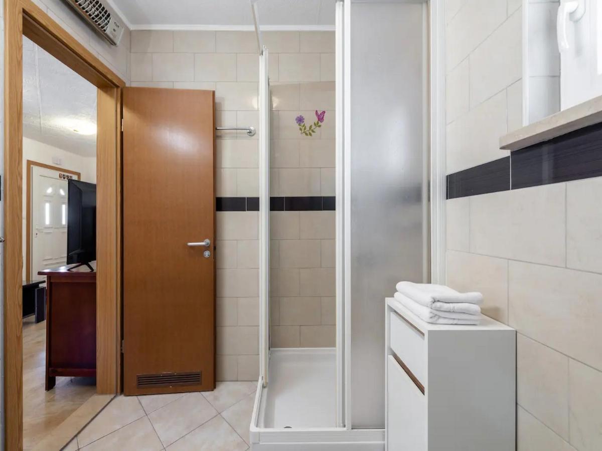 Prlender Apartment Cibaca Eksteriør bilde